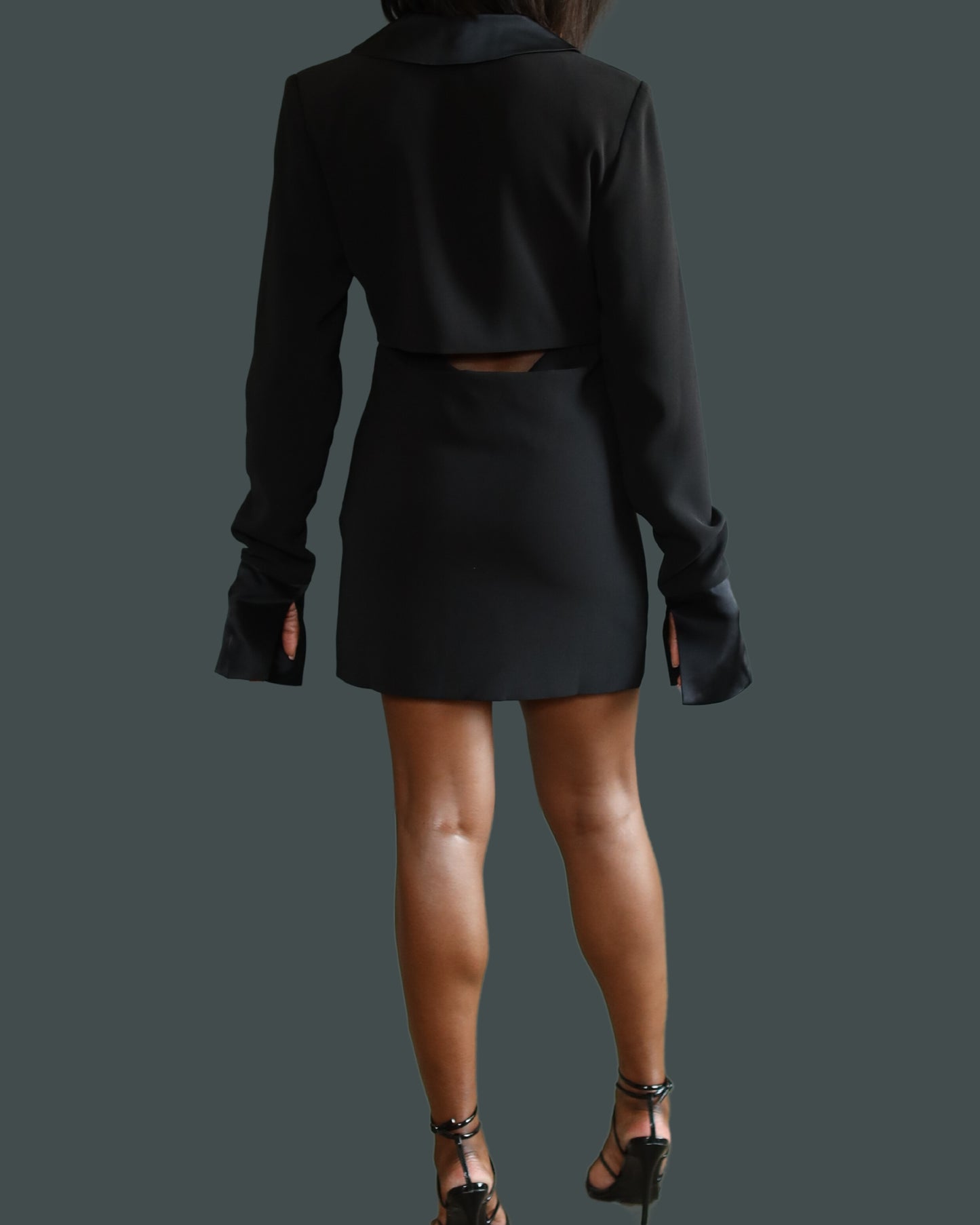 Poise •/poiz/ Mini Dress in Black